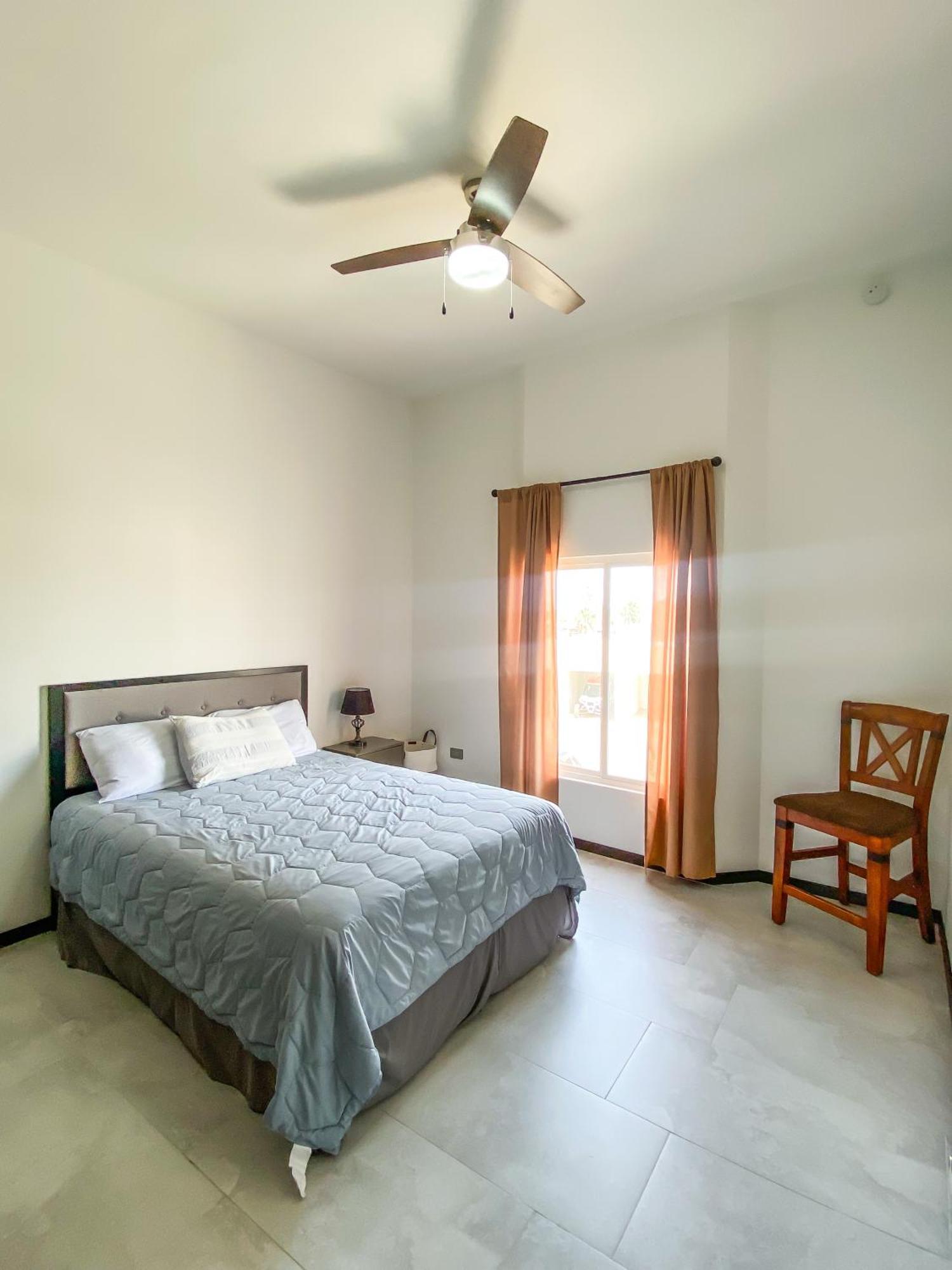 New Built Condo Minutes To Beach! 푸에르토페나스코 외부 사진