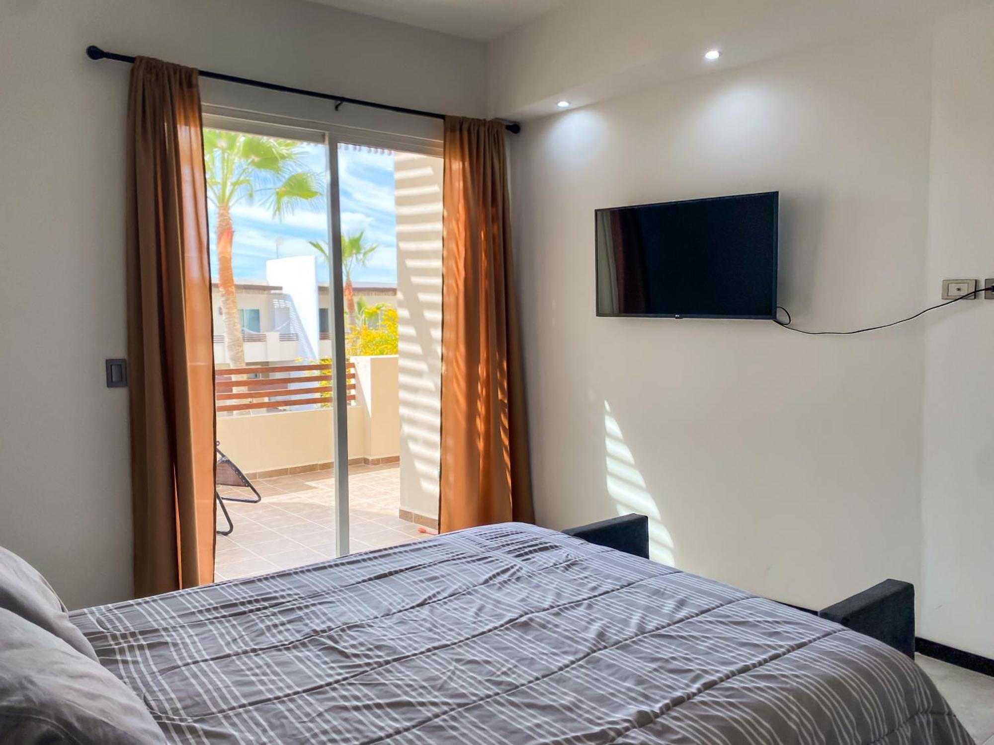 New Built Condo Minutes To Beach! 푸에르토페나스코 외부 사진